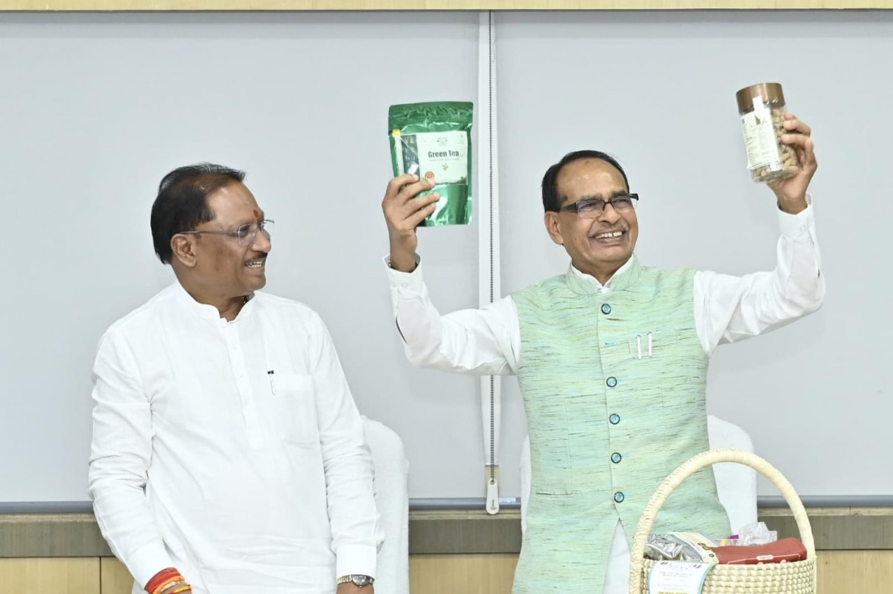 मुख्यमंत्री श्री विष्णु देव साय छत्तीसगढ़ में कृषि और ग्रामीण विकास को नई दिशा देने केंद्र-राज्य की साझा पहल : केंद्रीय मंत्री शिवराज सिंह चौहान ने की उच्चस्तरीय समीक्षा