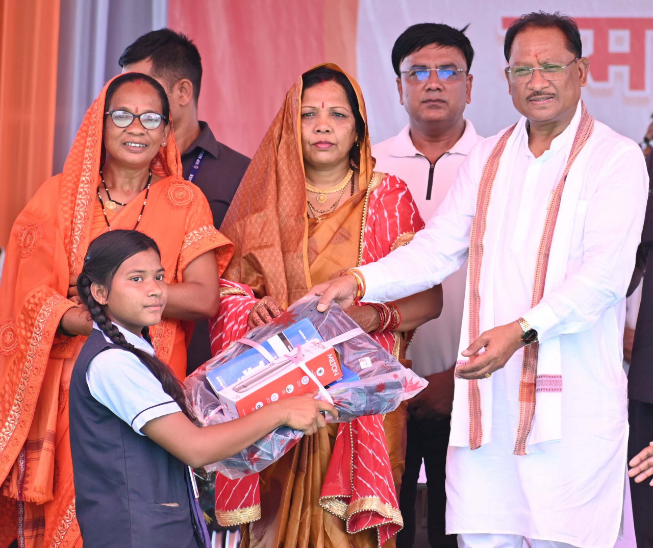 जशपुर जिले के दोकड़ा में कॉलेज खोलने सहित कई घोषणाएं
