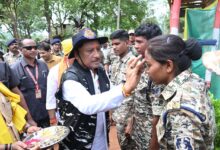 मुख्यमंत्री विष्णु देव साय ने बासिंग स्थित बीएसएफ कैम्प पहुंचकर की जवानों की हौसला अफजाई, 21 मई को माओवादियों के साथ हुई मुठभेड़ में मिली कामयाबी पर जवानों को दी बधाई