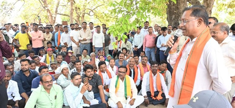 मुख्यमंत्री विष्णु देव साय पहुंचे सुकमा जिले के तोंगपाल – समाधान शिविर में उमड़ा जनसैलाब