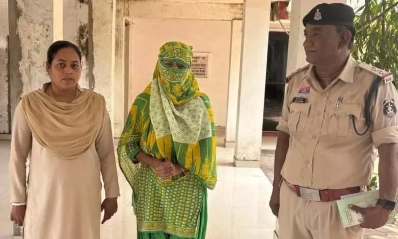 एसटीएफ की बड़ी कार्रवाई: फर्जी पहचान पर रह रही बांग्लादेशी महिला, गिरफ्तार