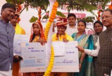 बस्तर में बदल रही तस्वीर: मुख्यमंत्री कन्या विवाह योजना बनी आत्मसमर्पित नक्सलियों और नक्सल पीड़ितों के लिए नई ज़िंदगी की उम्मीद, हिंसा की जगह अब छा रही खुशियों की रौशनी