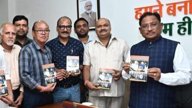 मुख्यमंत्री विष्णु देव साय ने पत्रकार संघ की टेलीफोन डायरेक्टरी का किया विमोचन