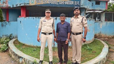 गुड़ फैक्ट्री के नाम पर 9.60 लाख की ठगी करने वाला शातिर ठग गिरफ्तार, वर्षों से था फरार