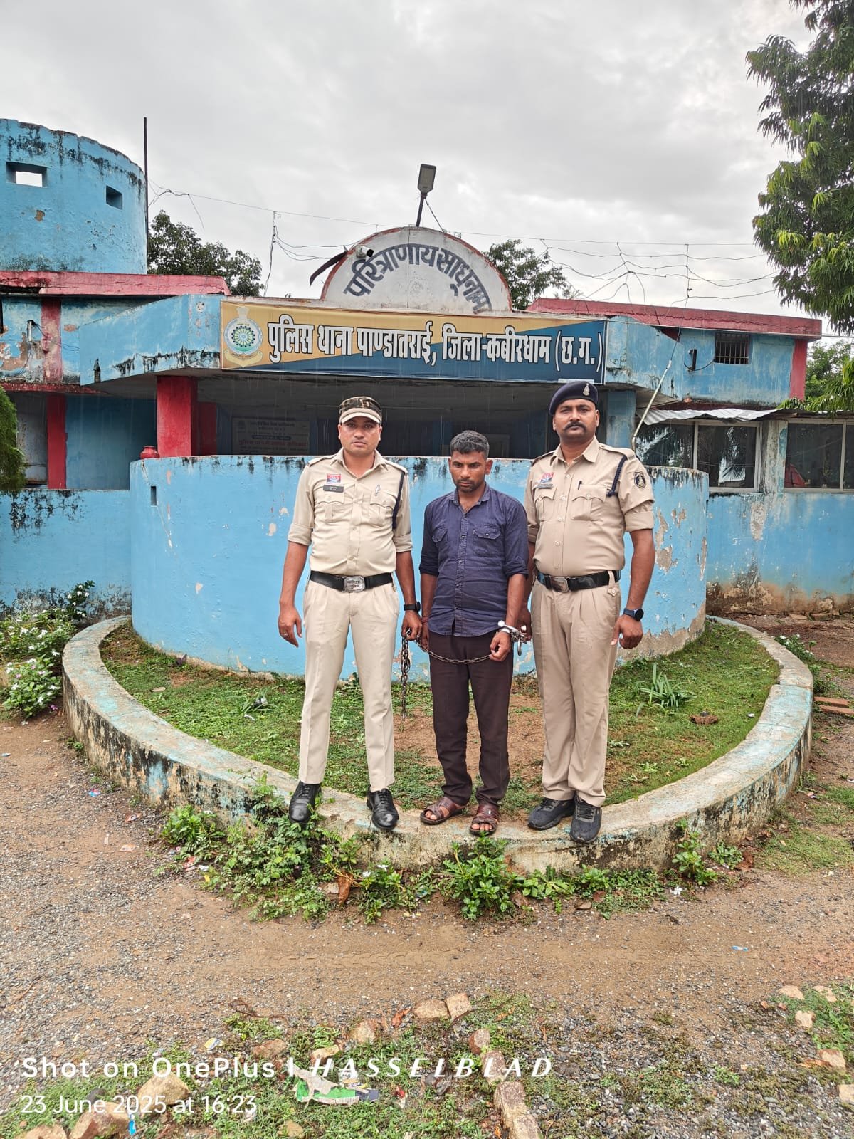 गुड़ फैक्ट्री के नाम पर 9.60 लाख की ठगी करने वाला शातिर ठग गिरफ्तार, वर्षों से था फरार