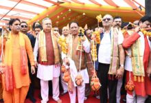 मुख्यमंत्री विष्णु देव साय और विधानसभा अध्यक्ष डॉ. रमन सिंह ने रायपुर की भव्य कांवड़ यात्रा में हुए शामिल, रूद्राभिषेक कर प्रदेशवासियों की सुख-समृद्धि की कामना